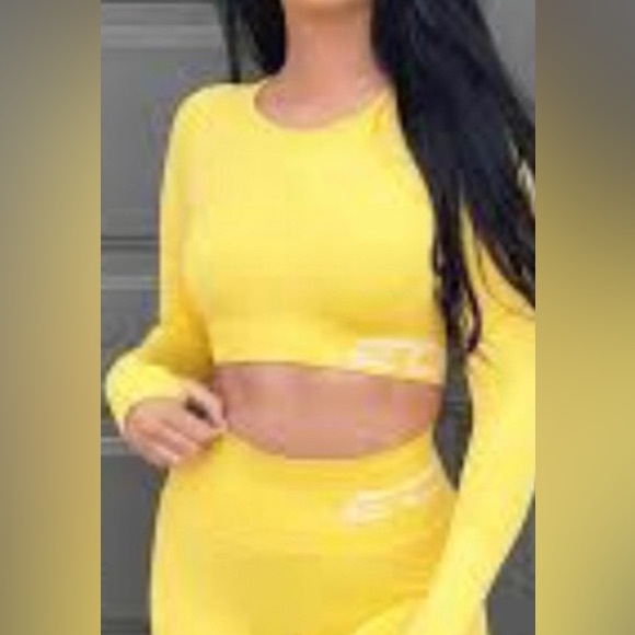 ECHT Other 2 Piece Echt Arise Outfit Poshmark